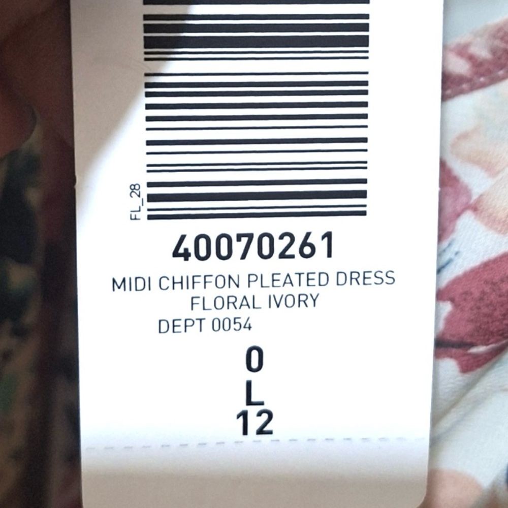 🆕🌺TORRID Midi Chiffon Pleated Floral Dress🌺 - Picture 7 of 15